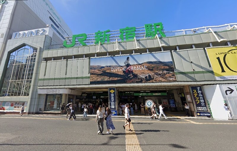 JR新宿駅